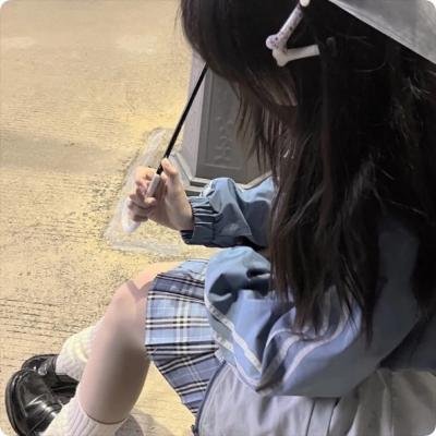似人非人海报